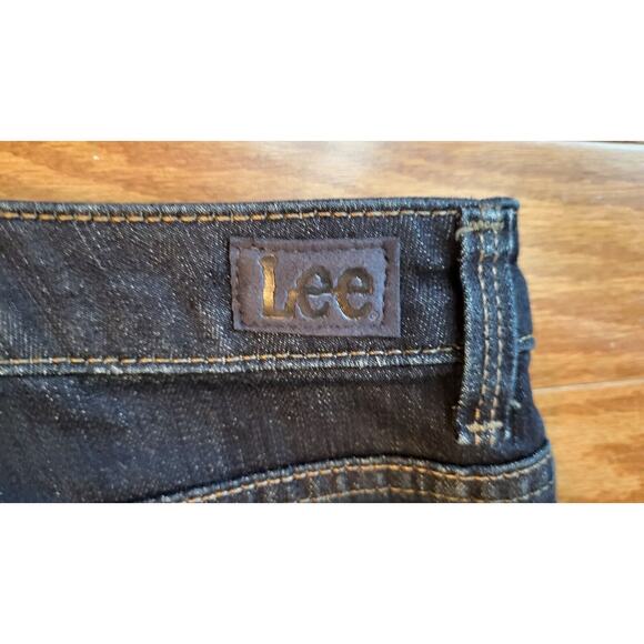 Lee Jeans Women’s Size 18M High Rise Relaxed Fit Straight Leg Instantly Slims - Picture 7 of 16
